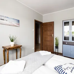 Apartment Rezerwat Zurawiniec By Renters, Poznan