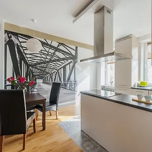 Chmielna 73 P&o Serviced Apartment Warsaw